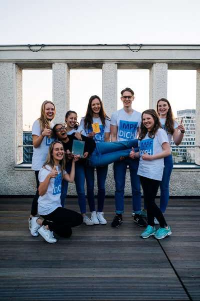 Alumni-Preis für "Impf Dich" in Berlin